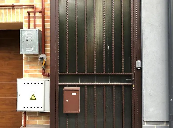 Apartment- Brilliant アパート *