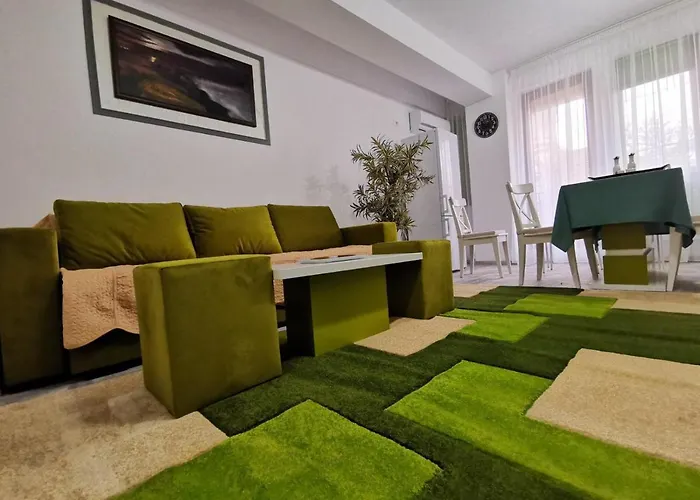 Apartment- Brilliant アパート